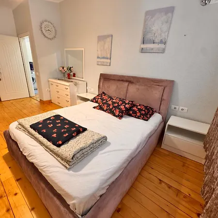 Ecoluxe Penthouse Cityview Τίρανα